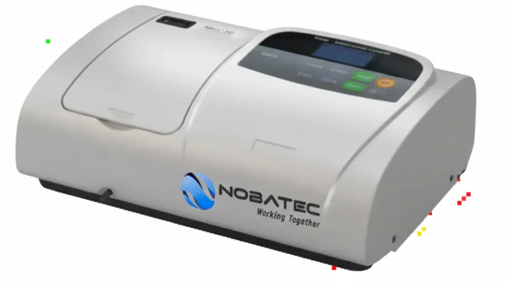 Equipo Nobatec diseñado según checklist para elegir un buen espectrofotómetro que garantiza mediciones precisas en un laboratorio profesional