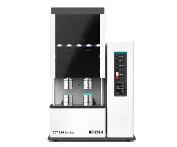 Equipo de laboratorio NETZSCH para estudios de propiedades térmicas y comportamiento de materiales en aplicaciones industriales y científicas.